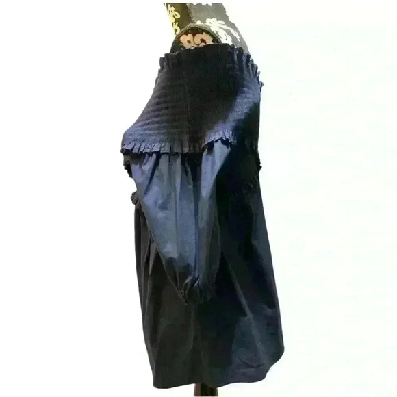 White House Black Market Smocked Off The Shoulder Poplin Blouse Size Small - Picture 8 of 9